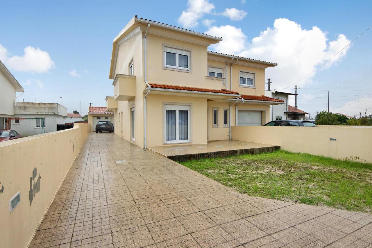 Villa Vivenda Sol E Mar à Gafanha da Nazaré Extérieur photo